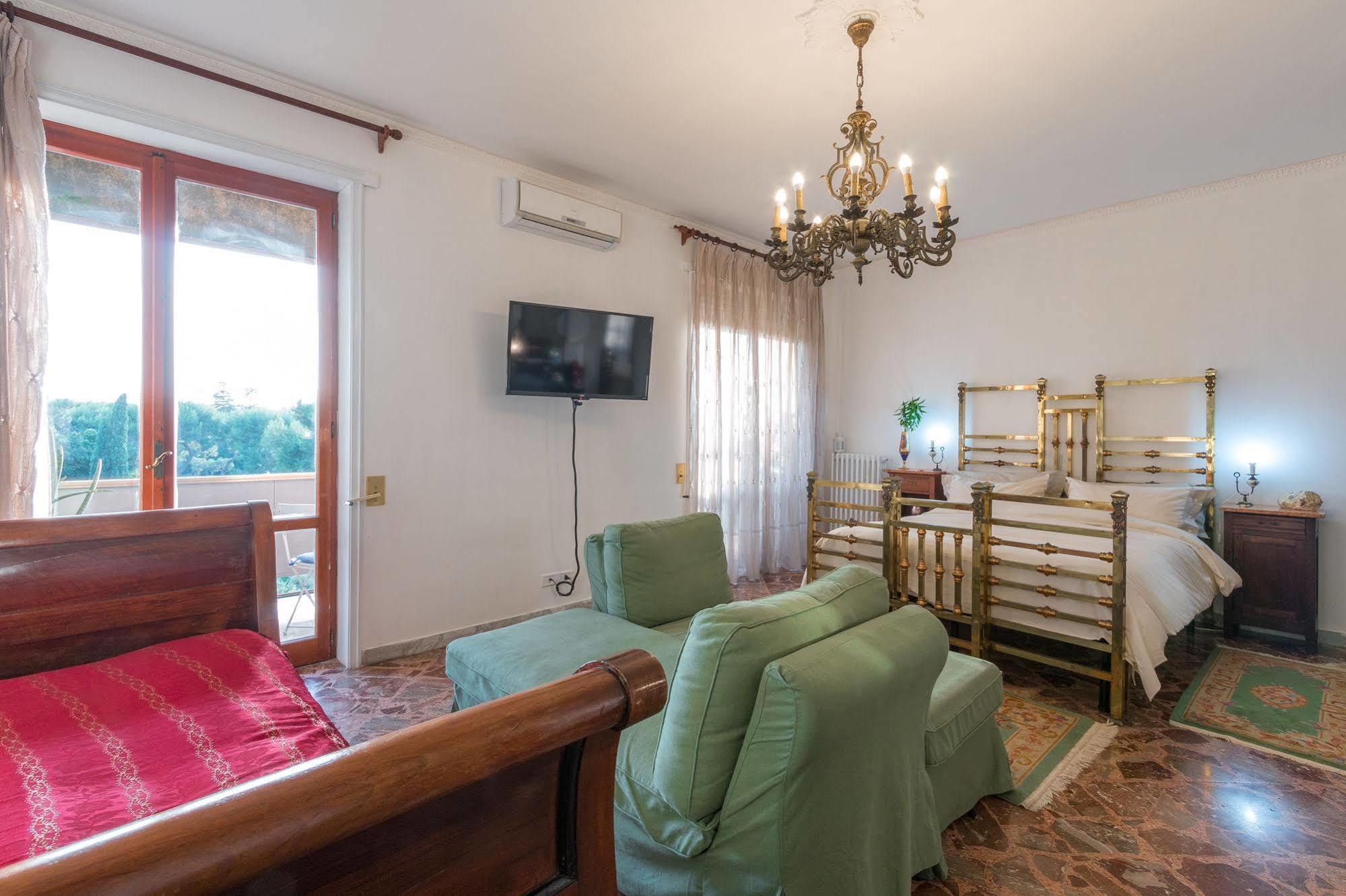 Bed and Breakfast Larala' Lecce Exteriér fotografie