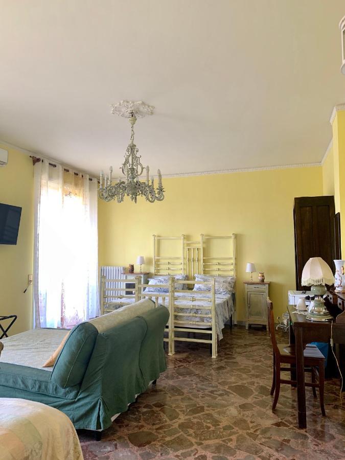 Bed and Breakfast Larala' Lecce Exteriér fotografie
